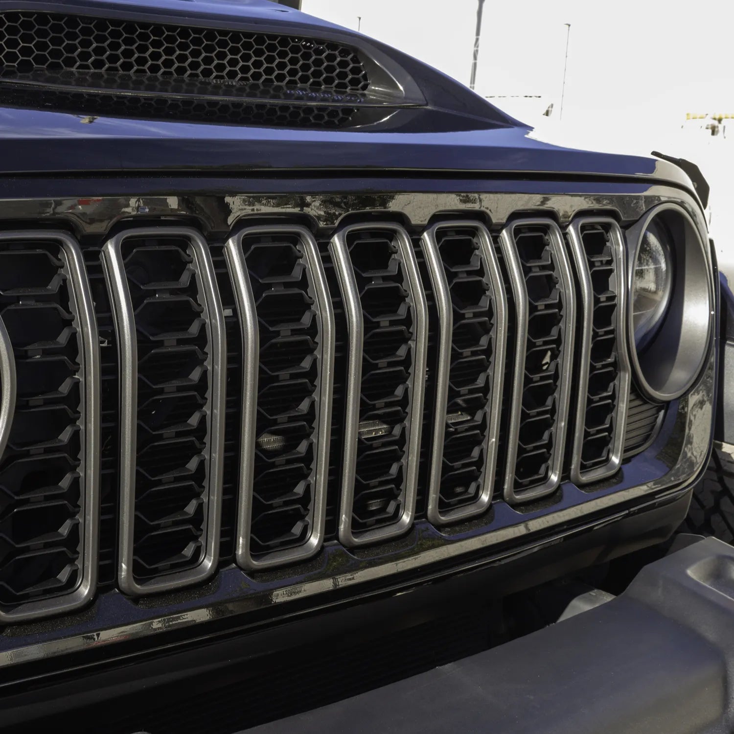 JKB JL and JT  2024+ Facelift Front Grille (Without Lock Hole)